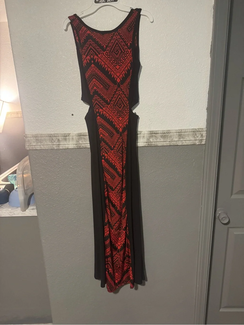 Sleeveless Black & Red Patterned Panel Maxi Dress